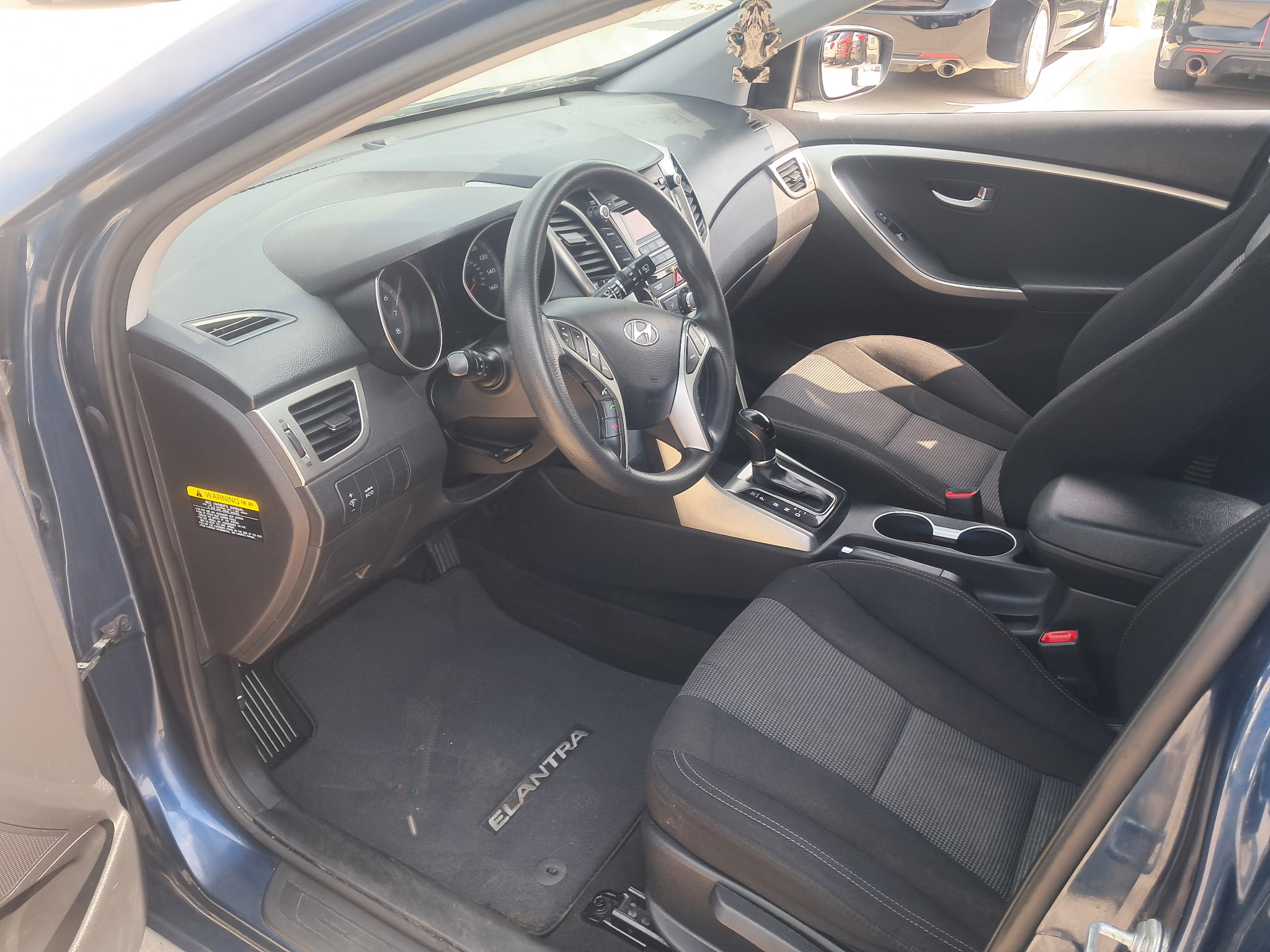 2014 Hyundai Elantra GT Base - Photo 7