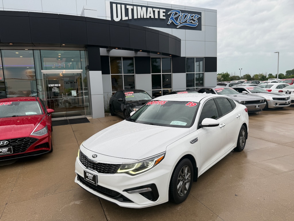 Used 2019 Kia Optima LX Sedan