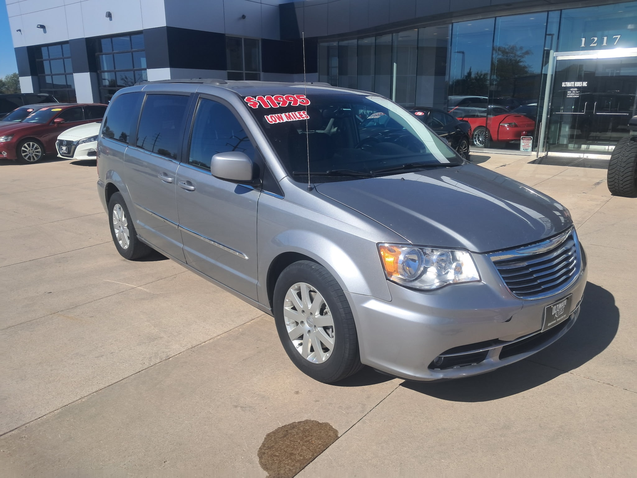2016 Chrysler Town & Country Touring