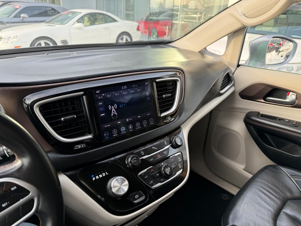 Used 2018 Chrysler Pacifica Touring L Van