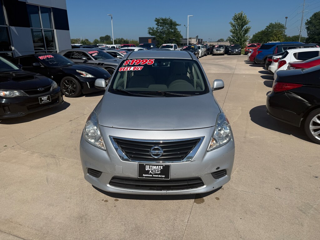 Used 2014 Nissan Versa SV Sedan
