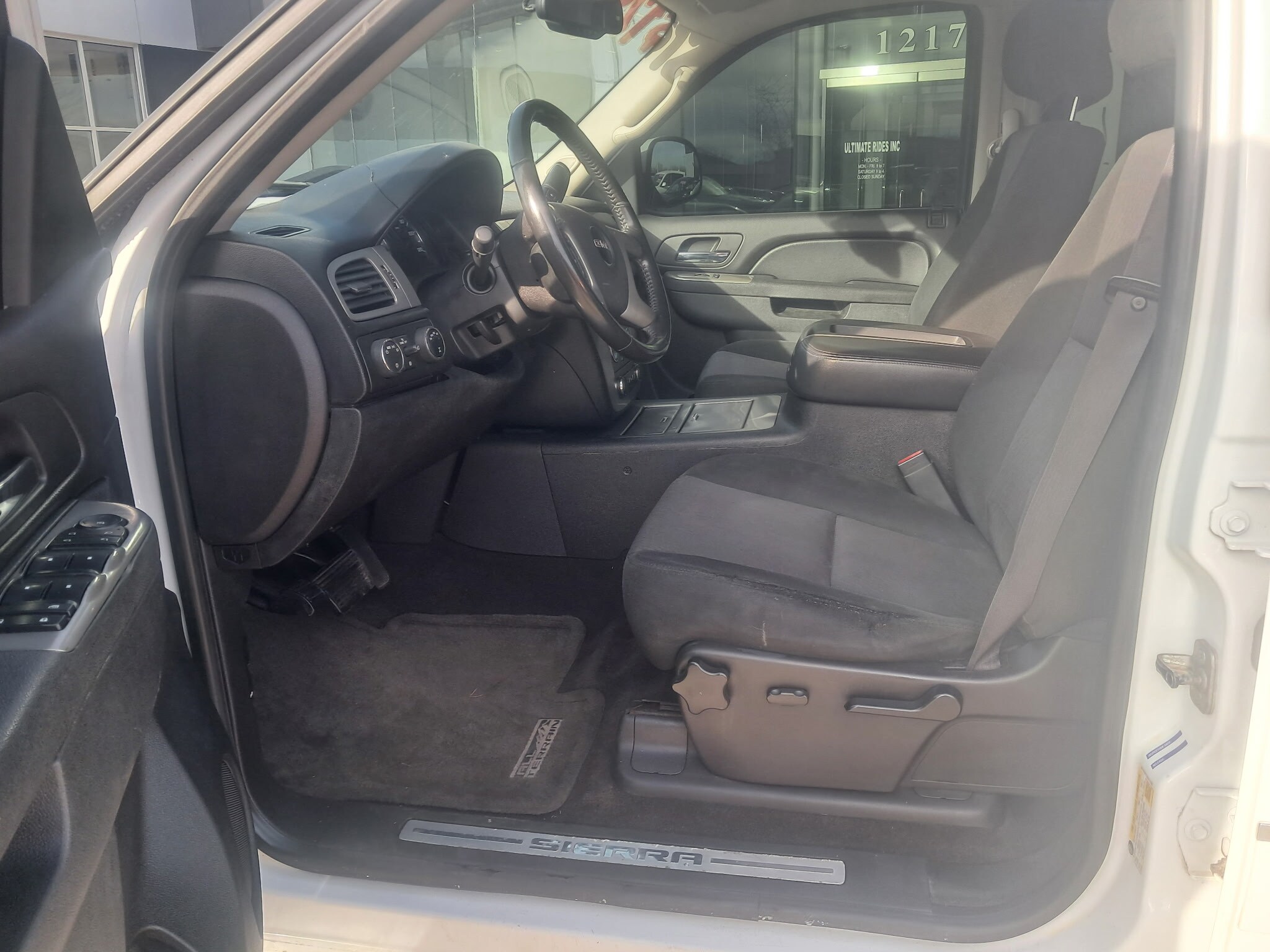 2012 Gmc Sierra 1500 SLE photo 2