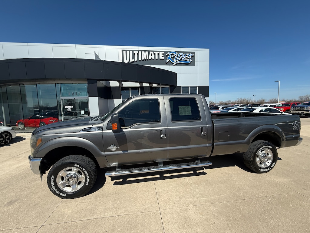 Used 2011 Ford F-350 LARIAT Truck Crew Cab