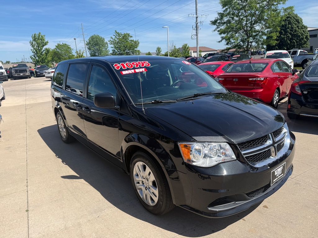 Used 2018 Dodge Grand Caravan SE Van Passenger Van