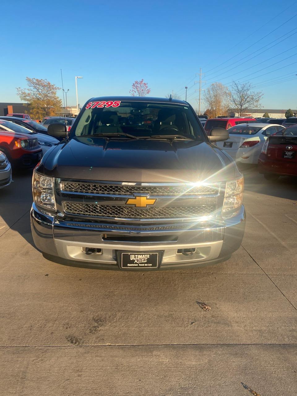 2013 Chevrolet Silverado LTZ photo 2