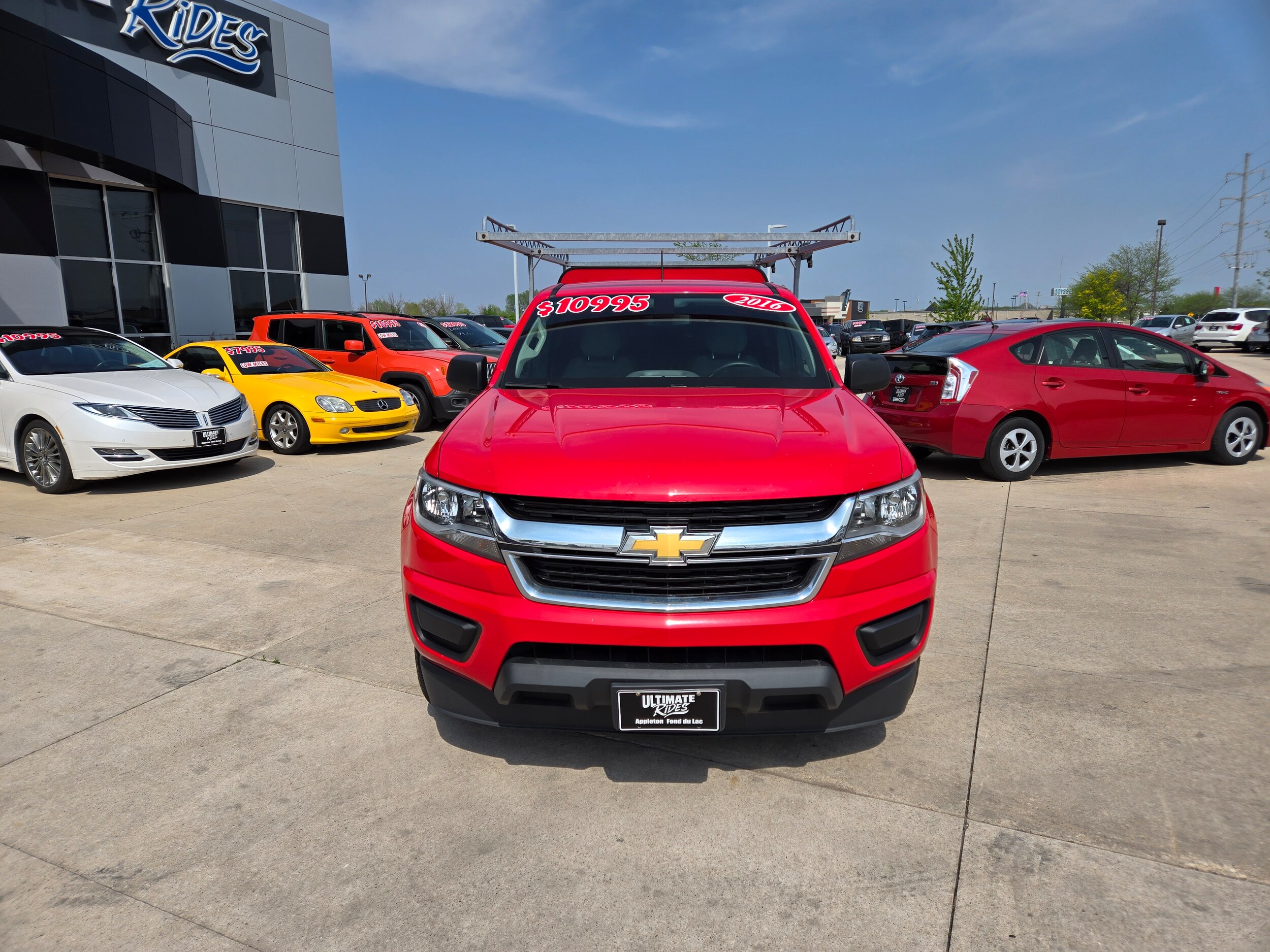 2016 Chevrolet Colorado Work Truck photo 2