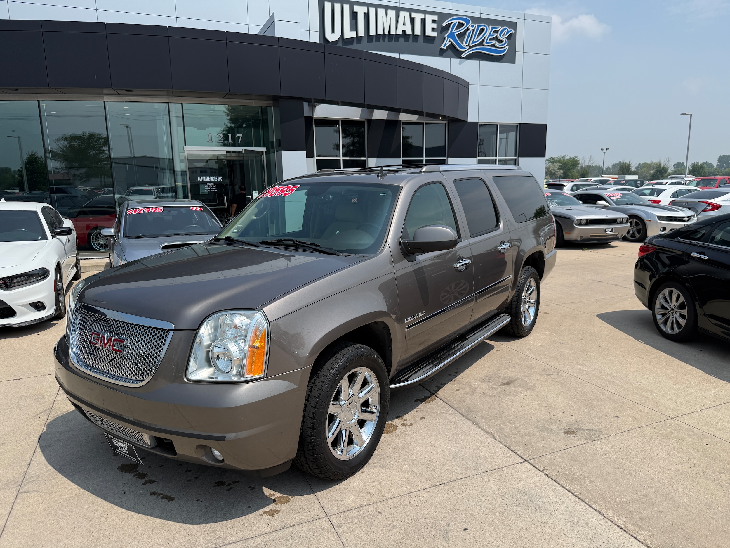 Brown 2014 GMC Yukon XL SUV / Crossover All-Wheel Drive 6-Speed Automatic