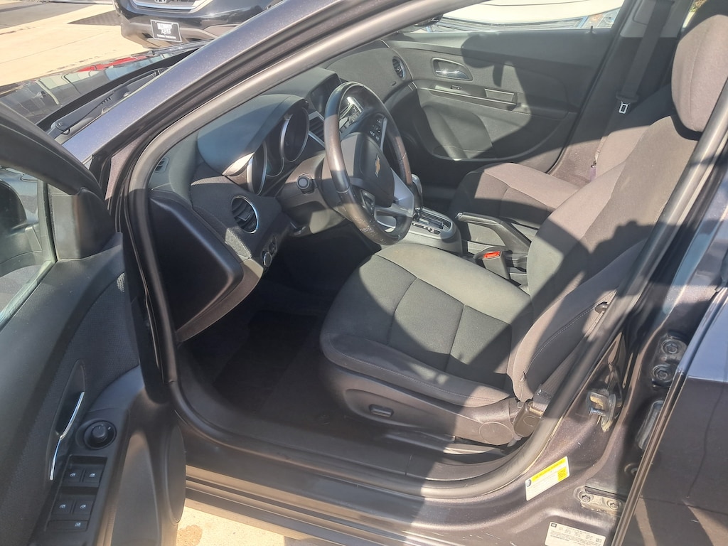 Used 2014 Chevrolet Cruze LT Sedan