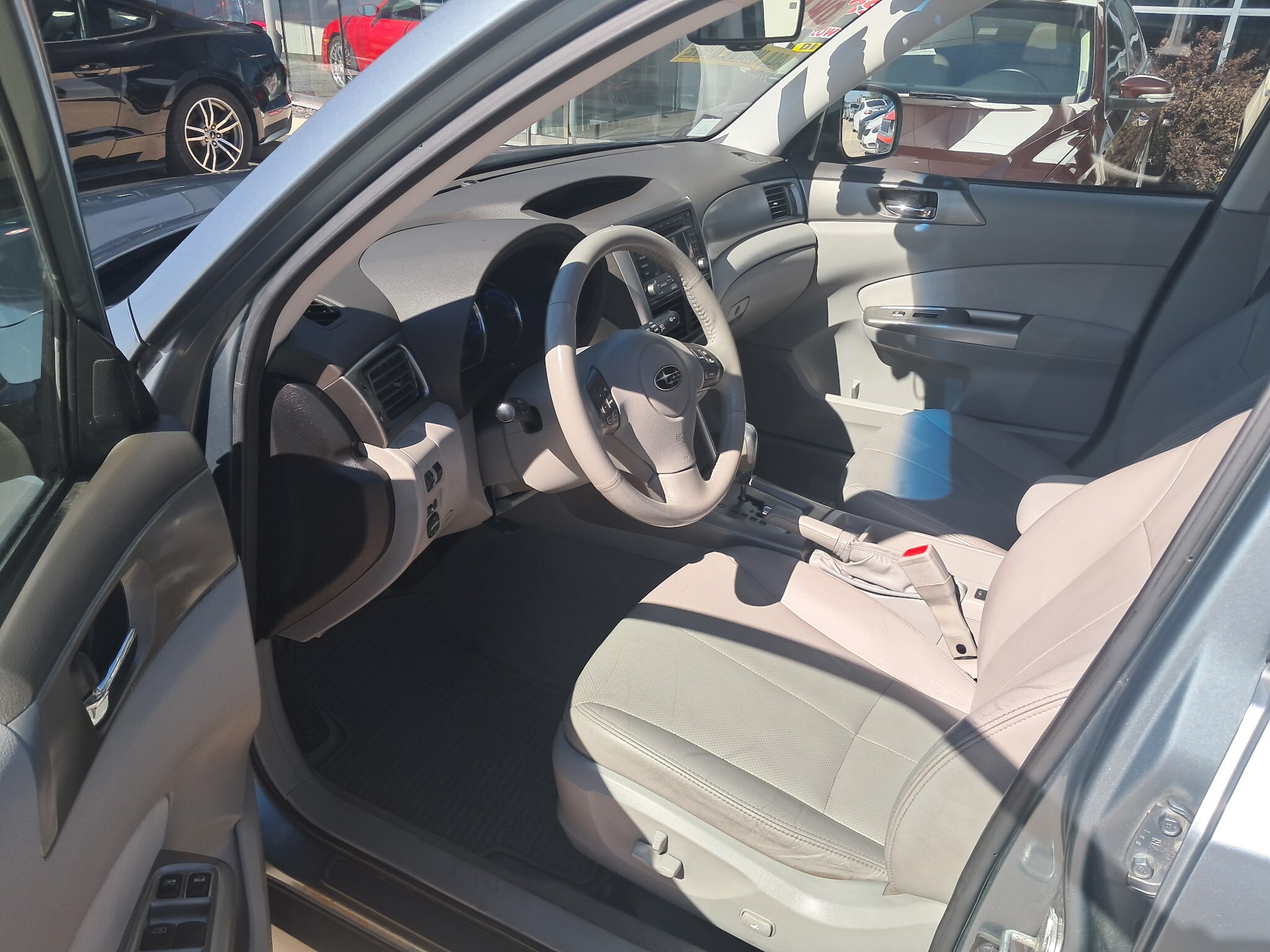 2009 Subaru Forester 2.5X Limited photo 4