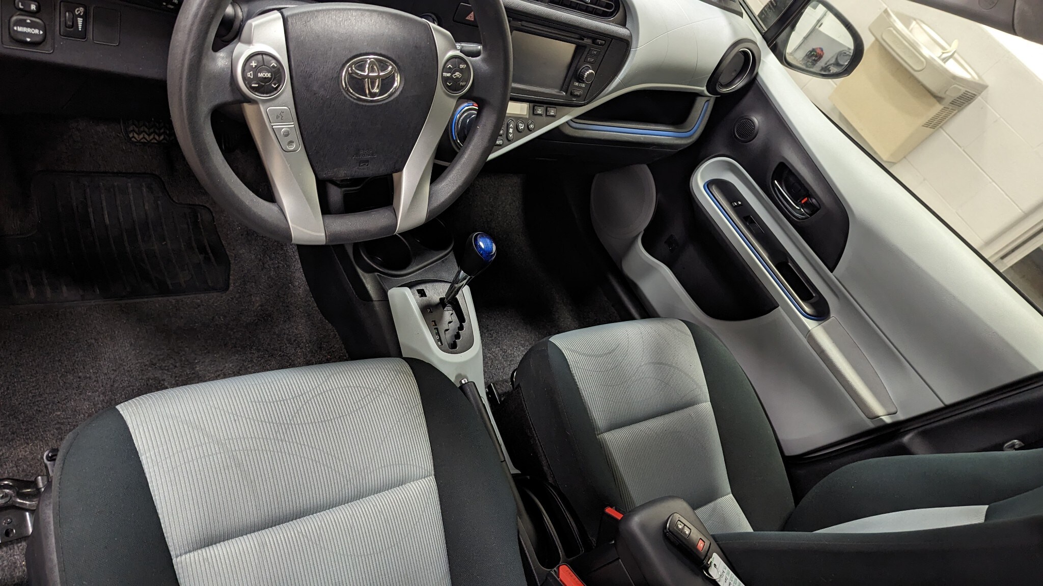 2012 Toyota Prius C Four photo 4