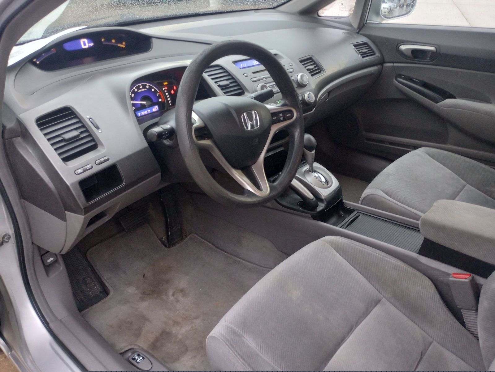 2009 Honda Civic LX photo 2