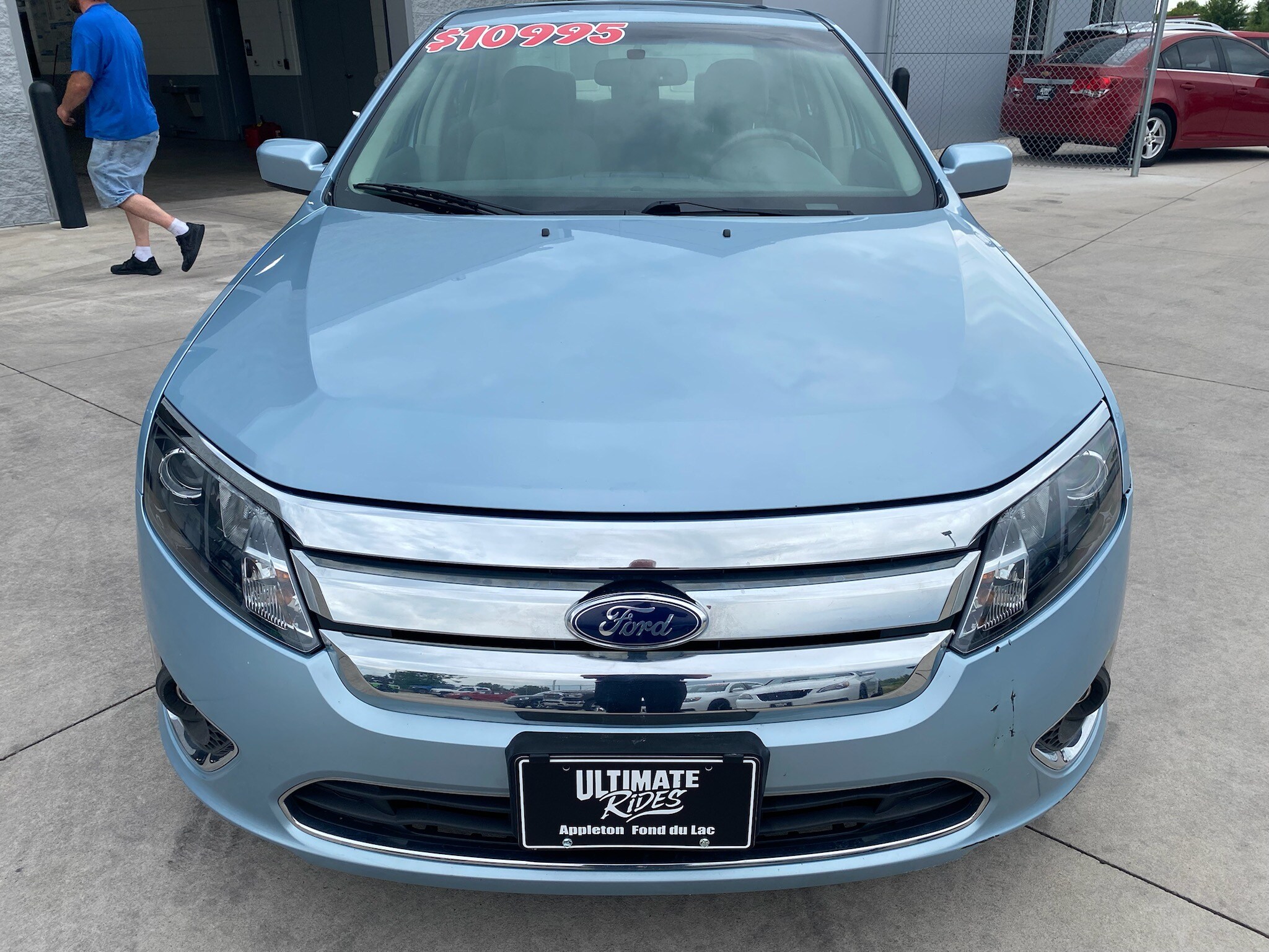 2010 Ford Fusion Hybrid photo 2