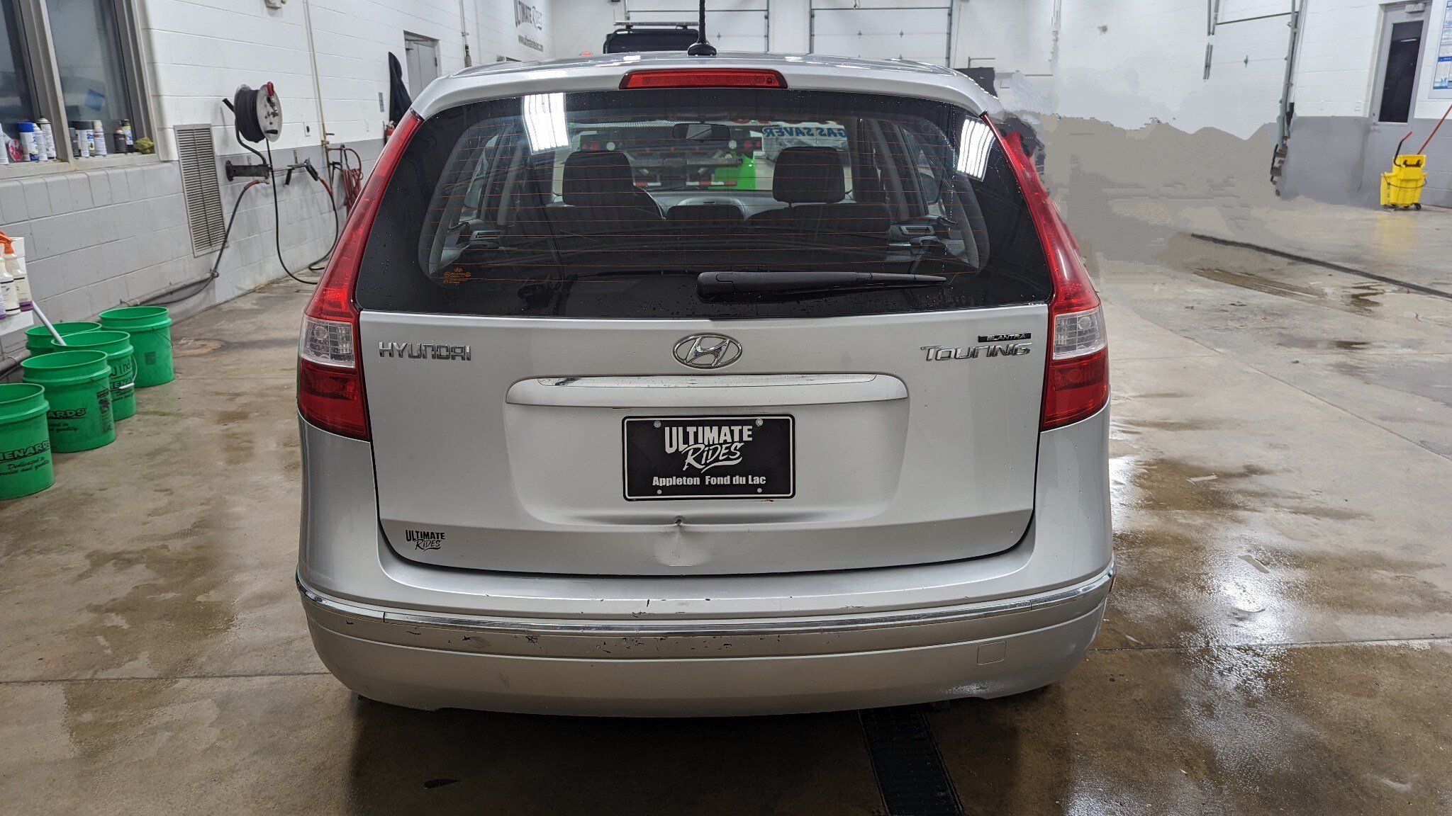 2009 Hyundai Elantra Touring Base photo 2