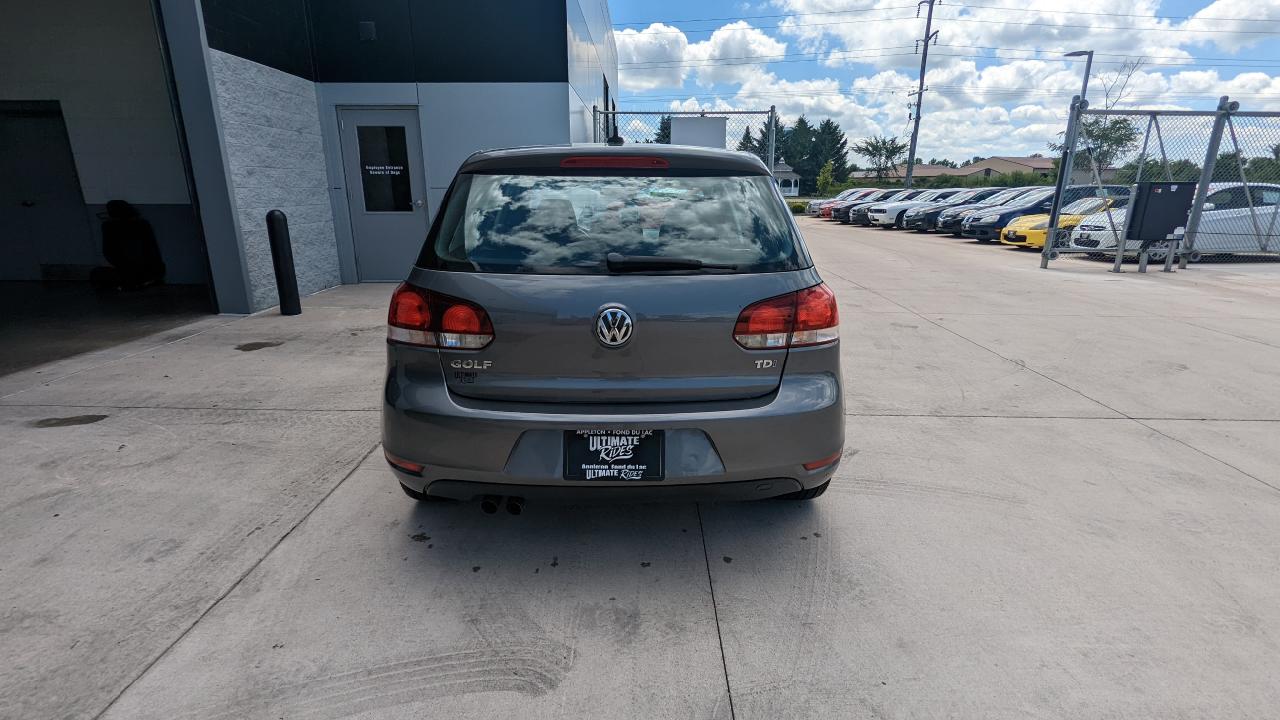 2013 Volkswagen Golf TDI photo 3