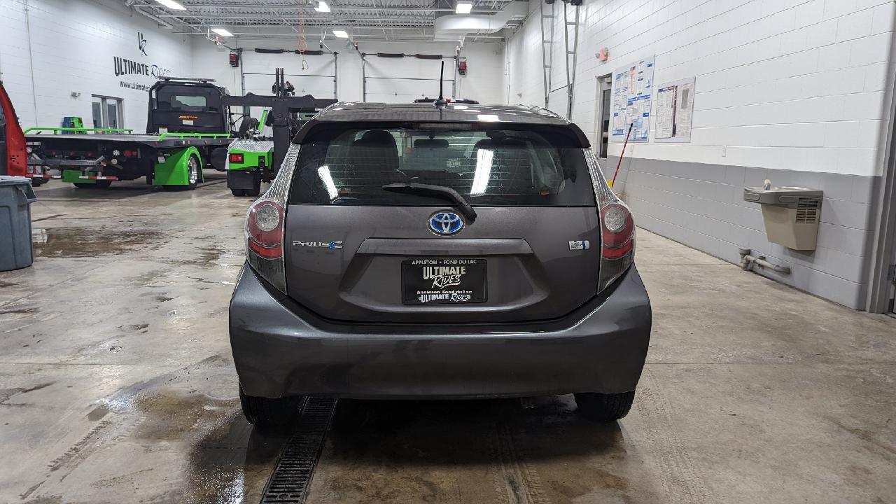2012 Toyota Prius C Four photo 2