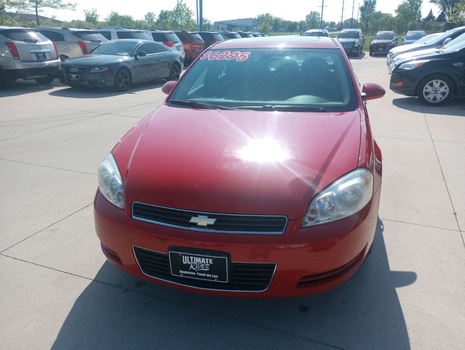 2009 Chevrolet Impala photo 2