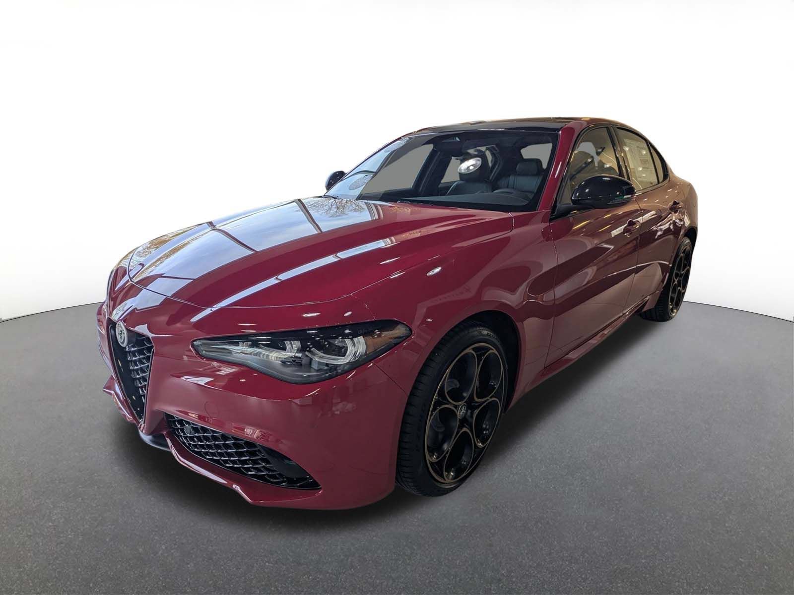 2025 Alfa Romeo Giulia INTENSA AWD Sedan