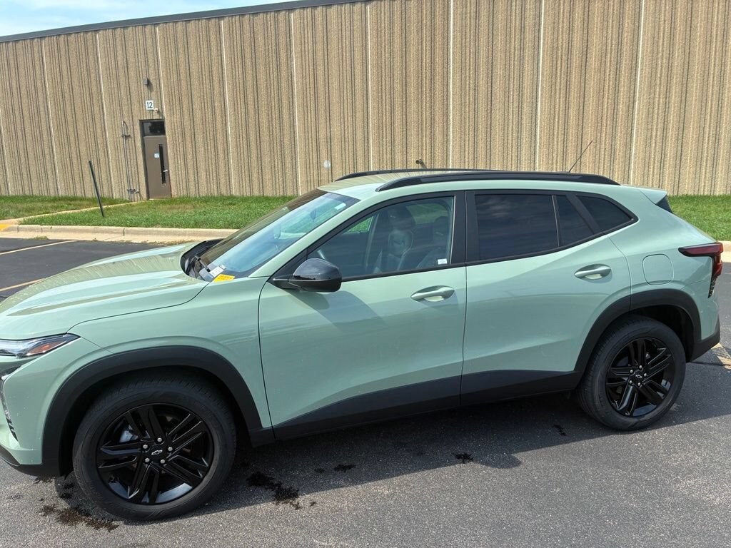 Used 2024 Chevrolet Trax Activ SUV