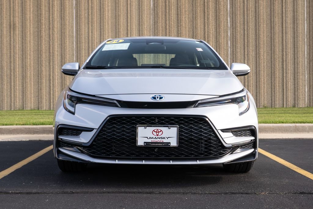 2024 Toyota Corolla Hybrid SE photo 3