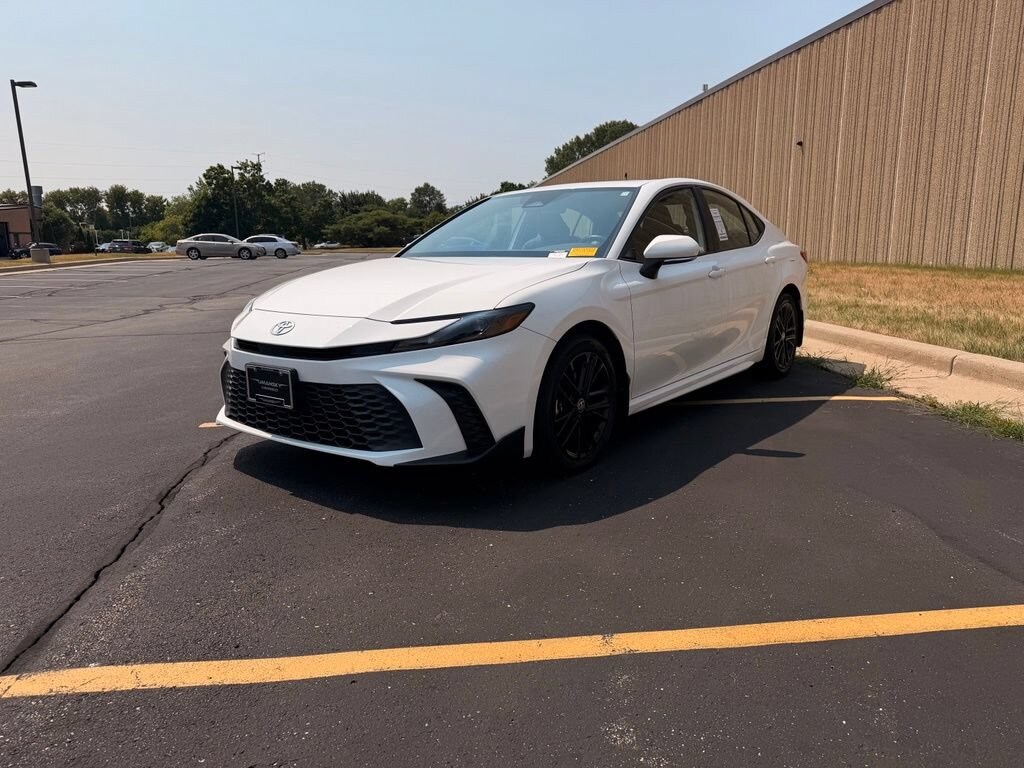 Used 2025 Toyota Camry SE Sedan
