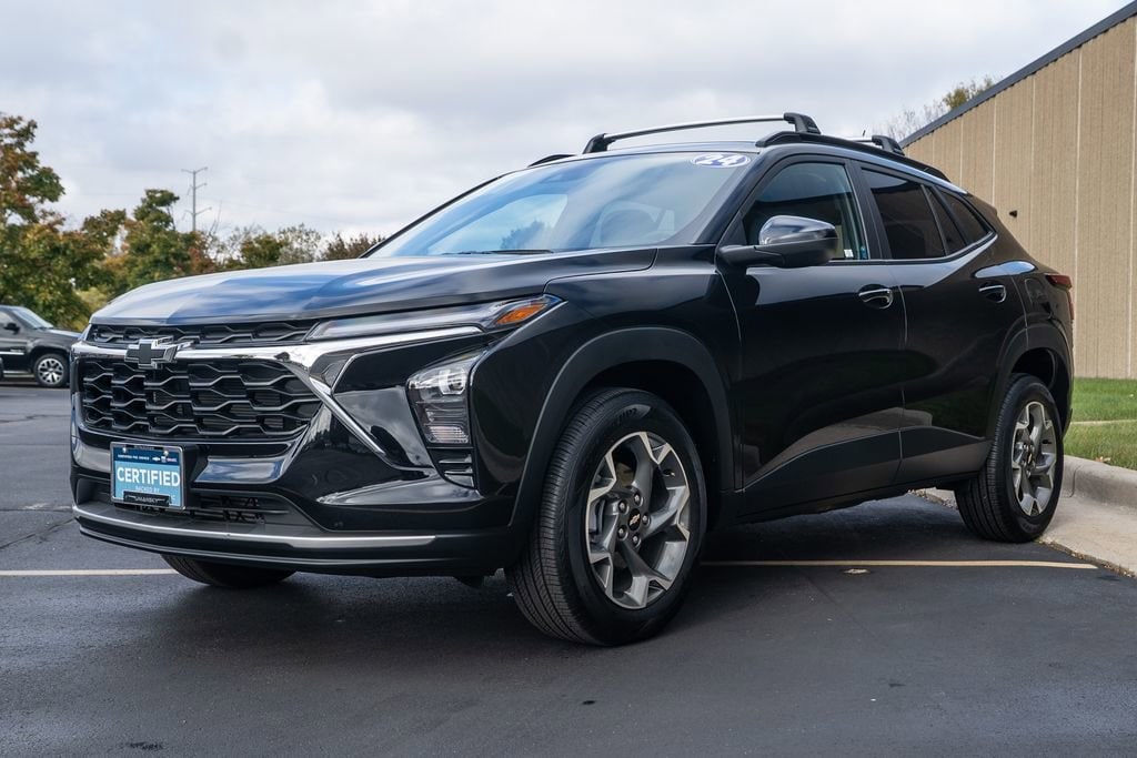 Used 2024 Chevrolet Trax LT SUV