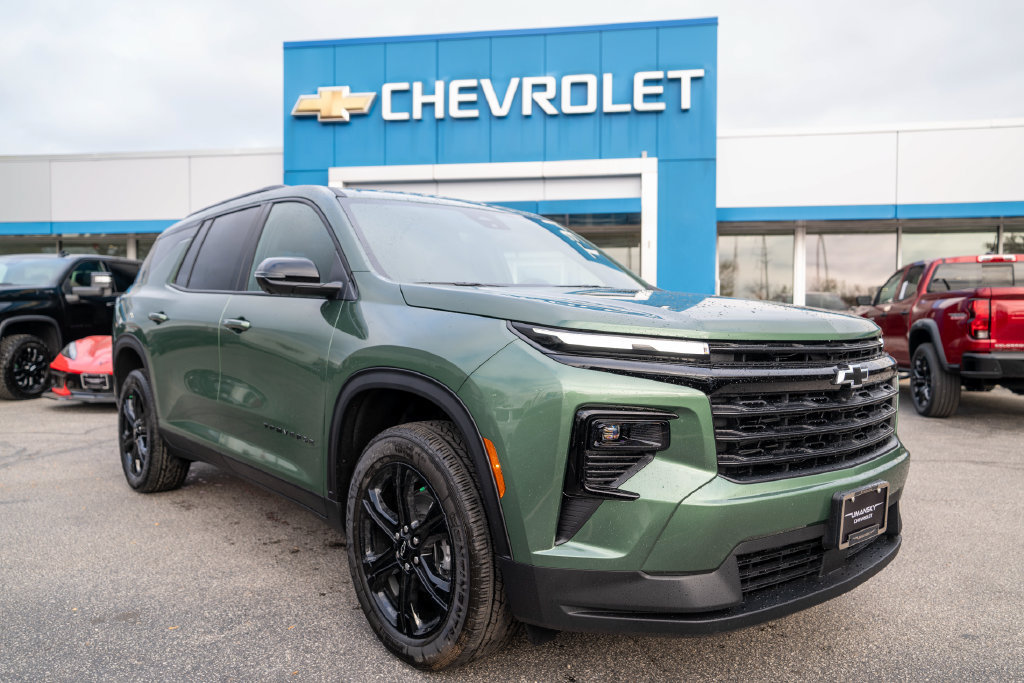 2027 Chevrolet Traverse LT SUV