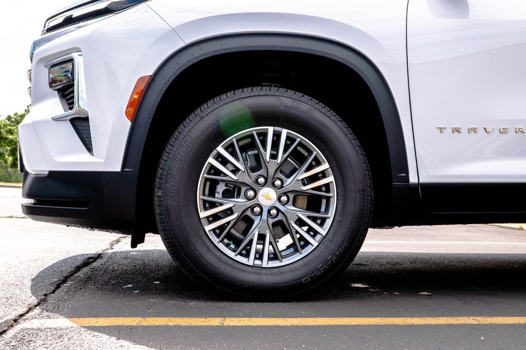 2026 Chevrolet Traverse LT - Photo 10