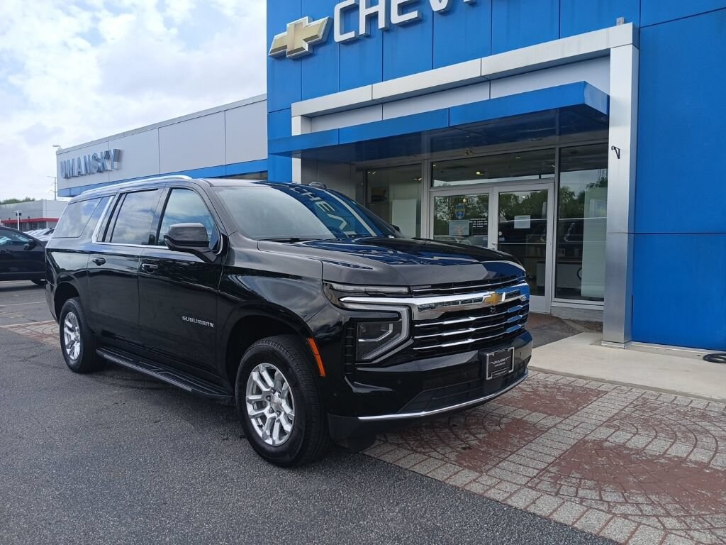 Used 2025 Chevrolet Suburban LT SUV