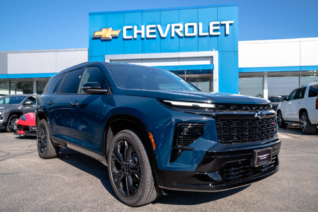 2027 Chevrolet Traverse RS SUV