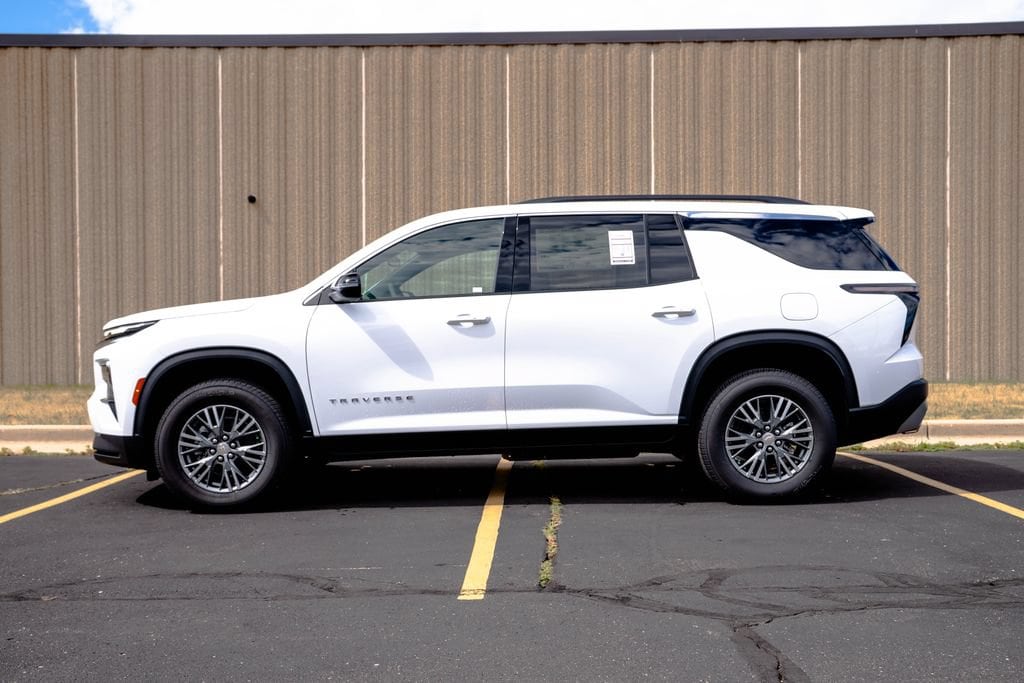 2026 Chevrolet Traverse LT - Photo 15
