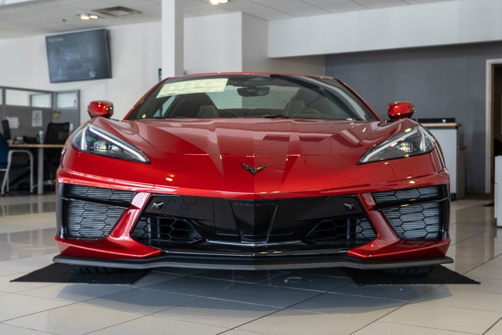 2025 Chevrolet Corvette Stingray 3LT photo 2