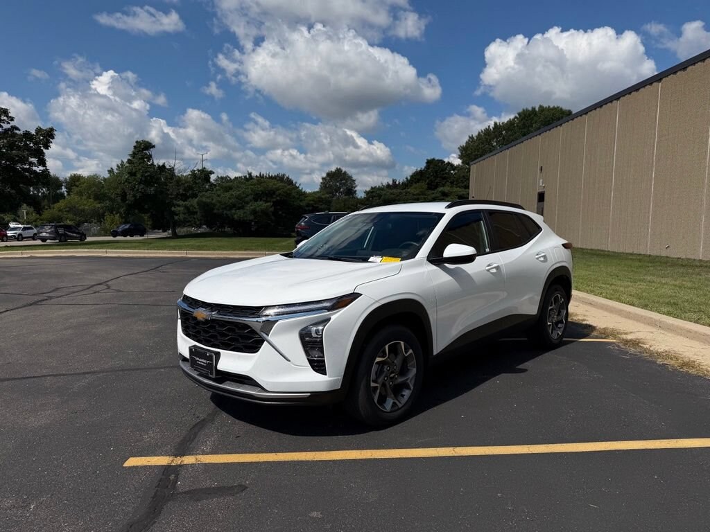 Used 2026 Chevrolet Trax LT SUV
