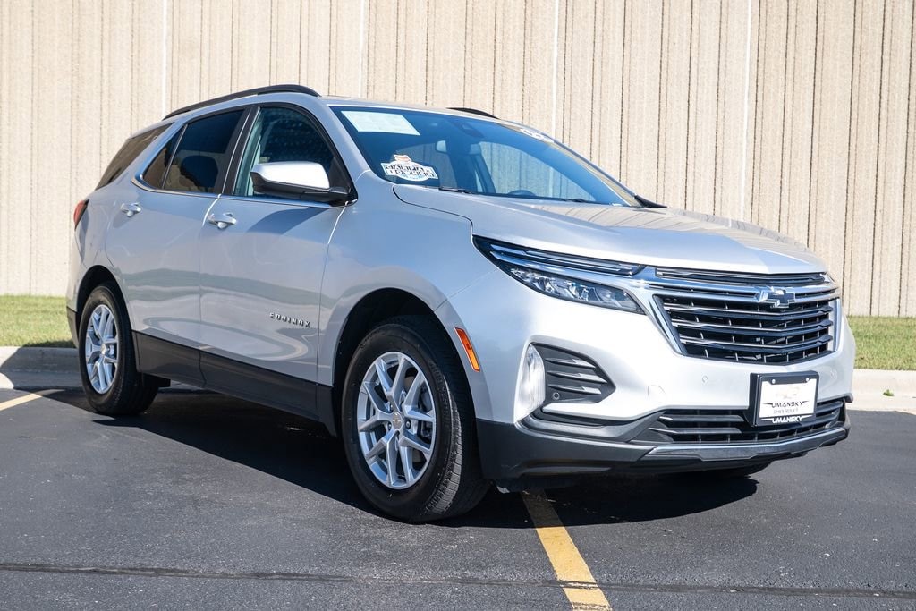 Used 2022 Chevrolet Equinox LT SUV