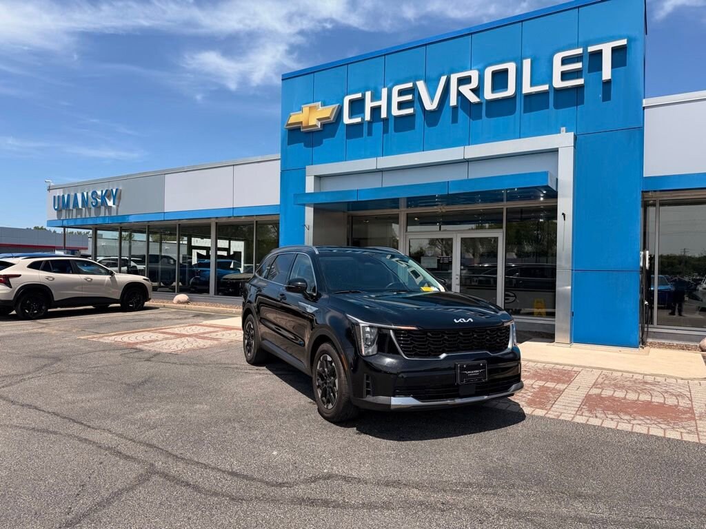 Used 2024 Kia Sorento S