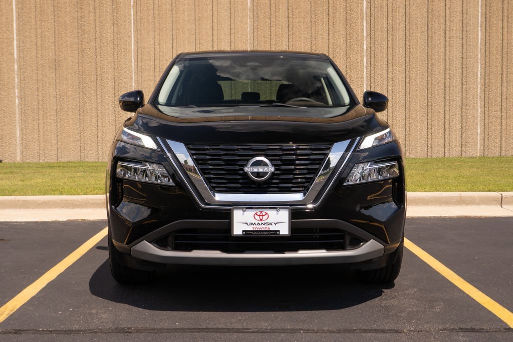 2023 Nissan Rogue SV photo 3