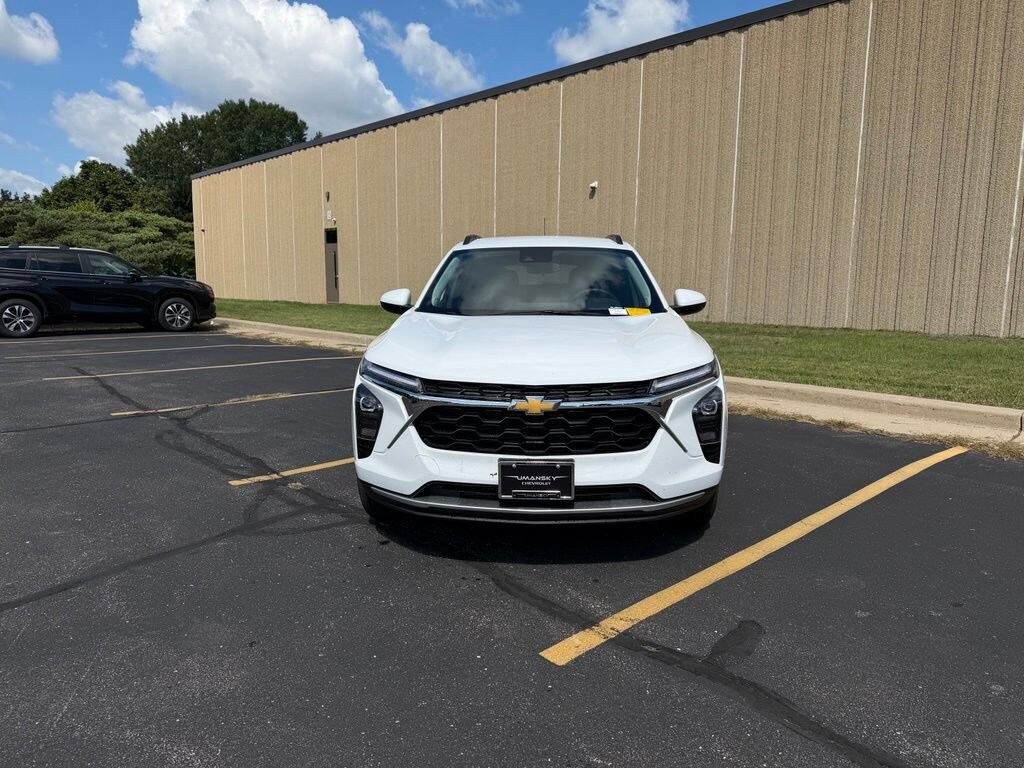 Used 2026 Chevrolet Trax LT SUV