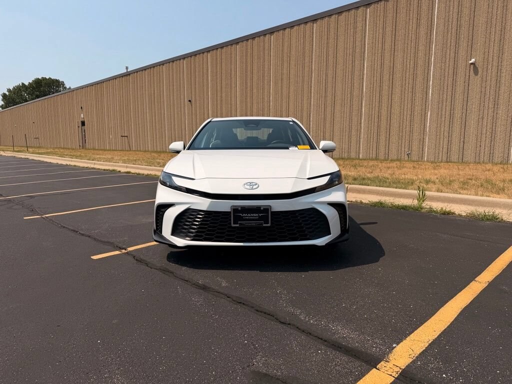 Used 2025 Toyota Camry SE Sedan