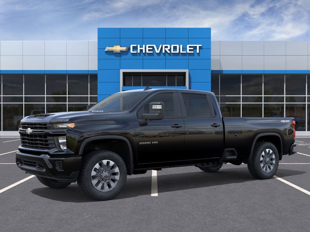 2026 Chevrolet Silverado 2500HD Custom photo 2