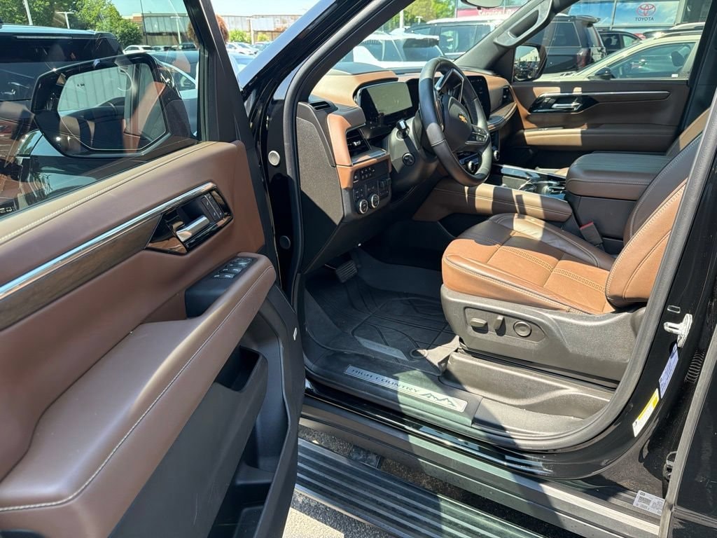 Used 2025 Chevrolet Tahoe High Country SUV