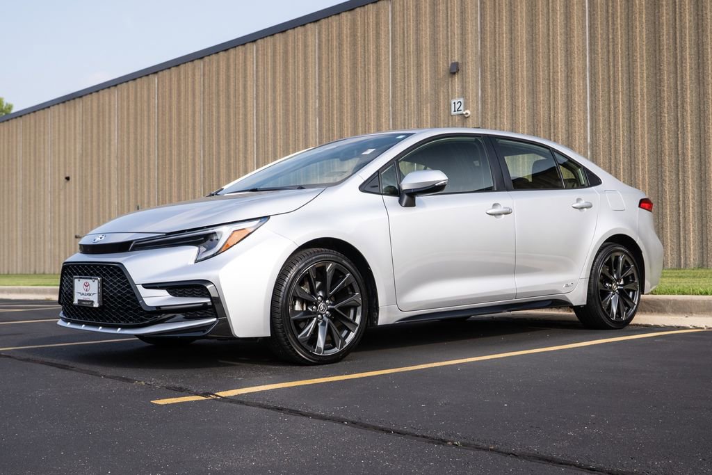 2024 Toyota Corolla Hybrid SE photo 4