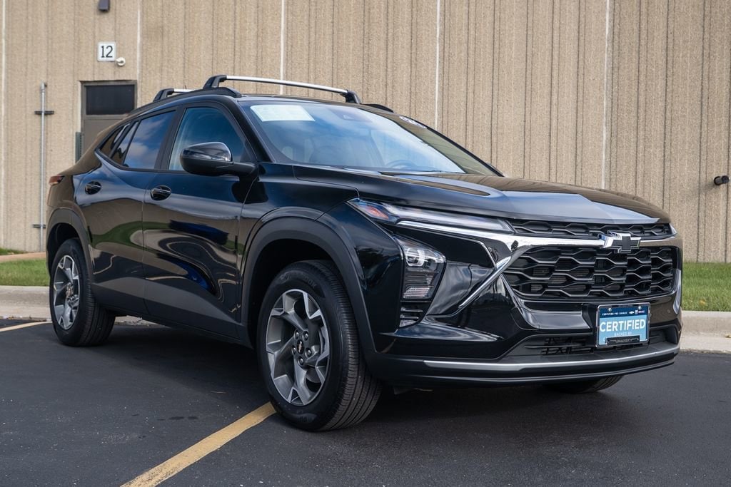 Used 2024 Chevrolet Trax LT SUV