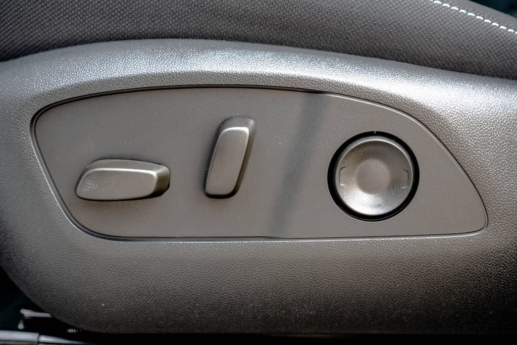 2026 Chevrolet Traverse LT - Photo 25