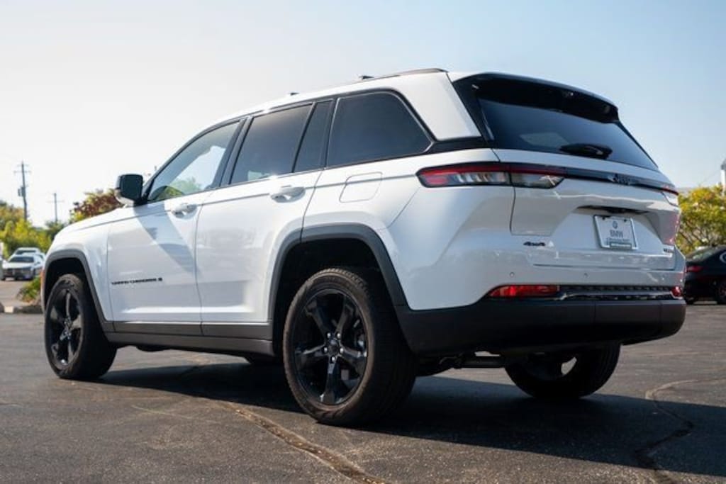 Used 2023 Jeep Grand Cherokee Limited