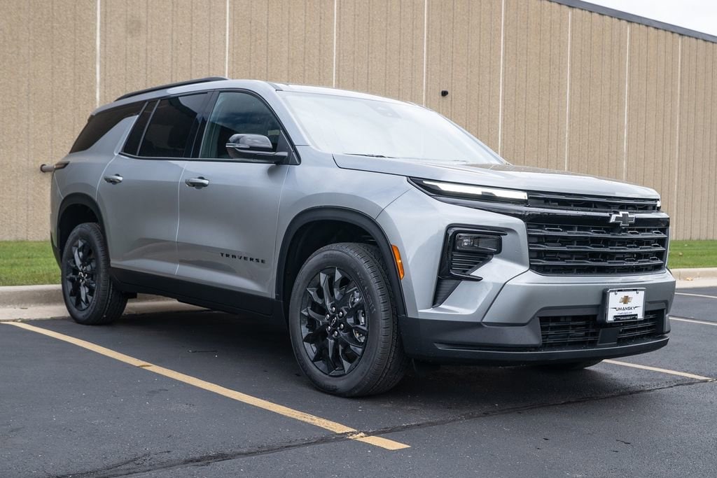 New 2026 Chevrolet Traverse LT SUV