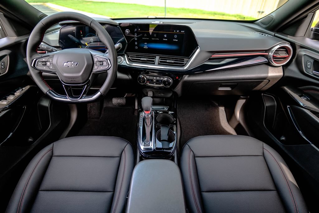 2026 Chevrolet Trax RS - Photo 14