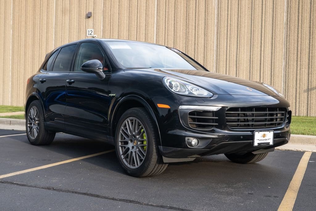 Used 2017 Porsche Cayenne E-Hybrid S Platinum Edition SUV