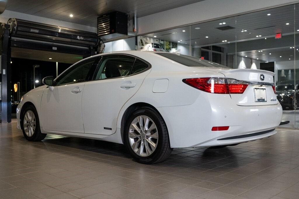 Used 2013 Lexus ES 300h Sedan