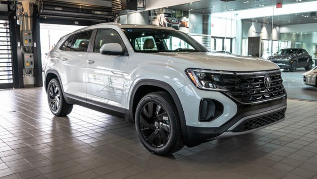 Certified 2025 Volkswagen Atlas Cross Sport 2.0T SE w/Technology SUV