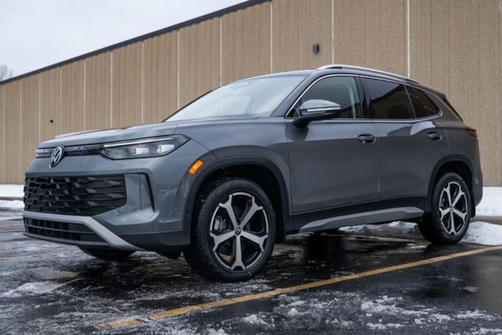 Certified 2026 Volkswagen Tiguan 2.0T SE SUV