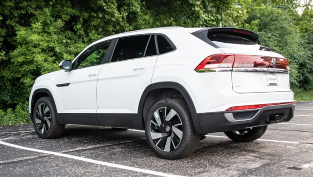 Certified 2024 Volkswagen Atlas Cross Sport 2.0T SE w/Technology SUV